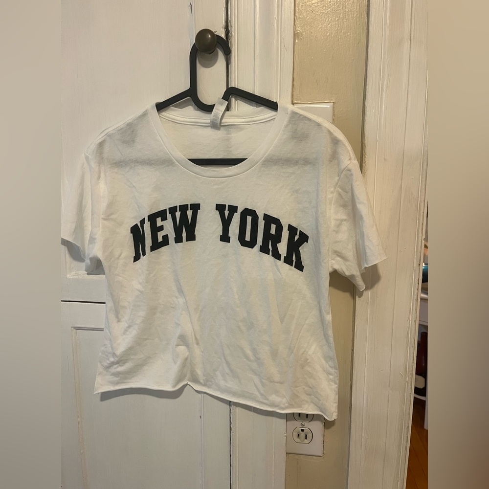 New York white T-shirt